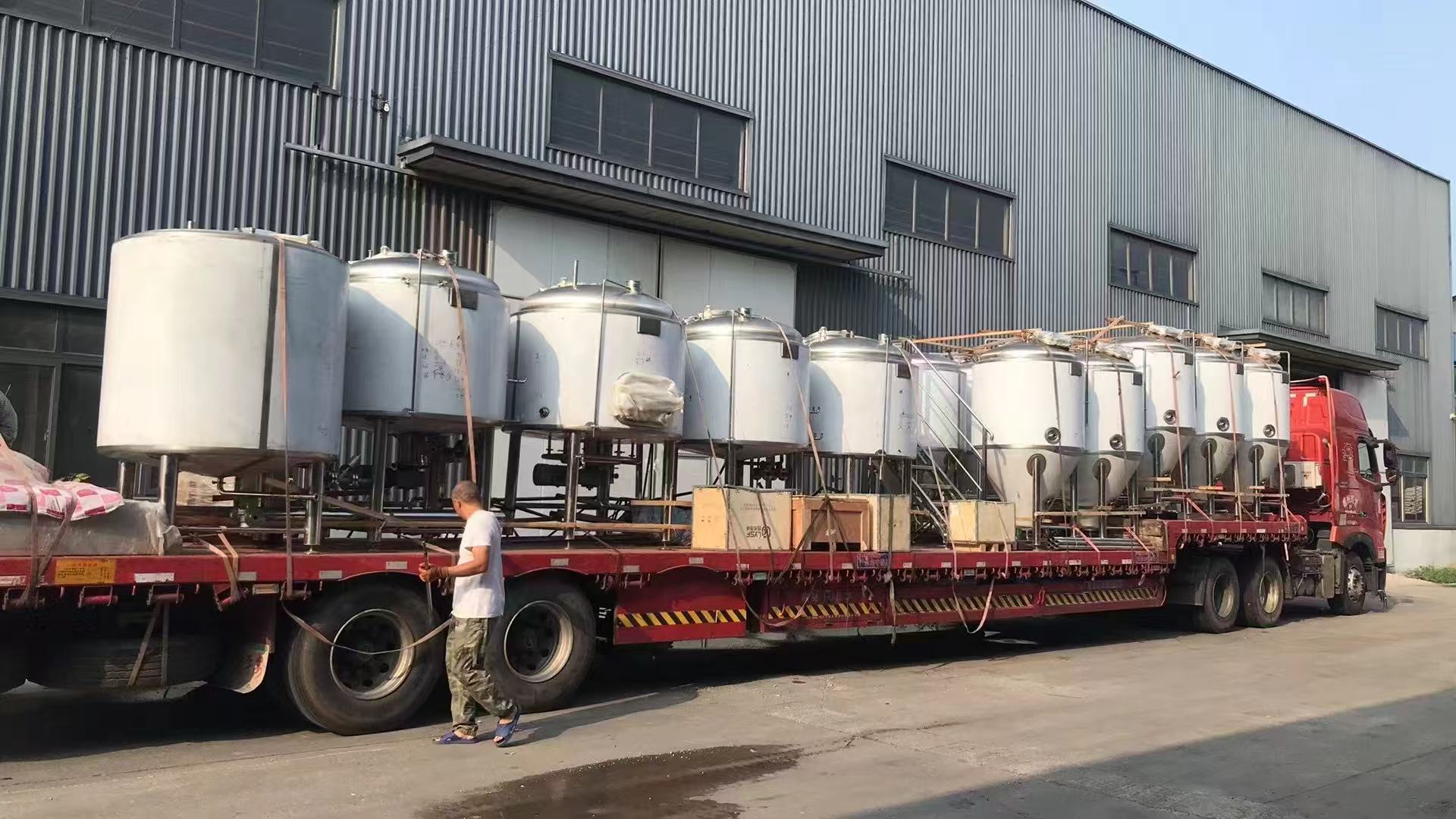 康乐精酿啤酒设备厂—精酿啤酒设备制造:传承工艺与创新科技的交融